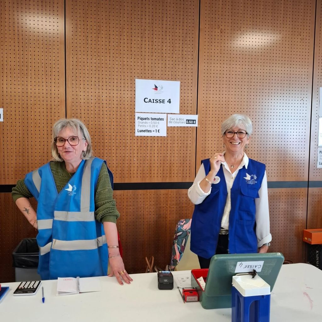 Peut être une image de texte