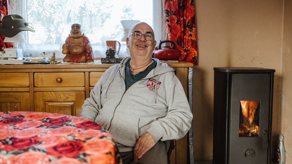 Didier. Mobile home. Retraite. Poêle.