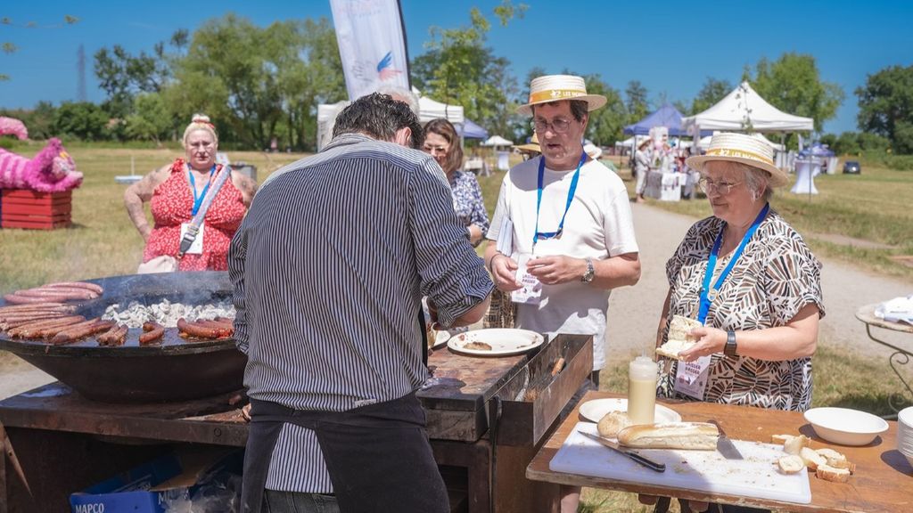 Le barbecue est dressé à la guinguette solidaire