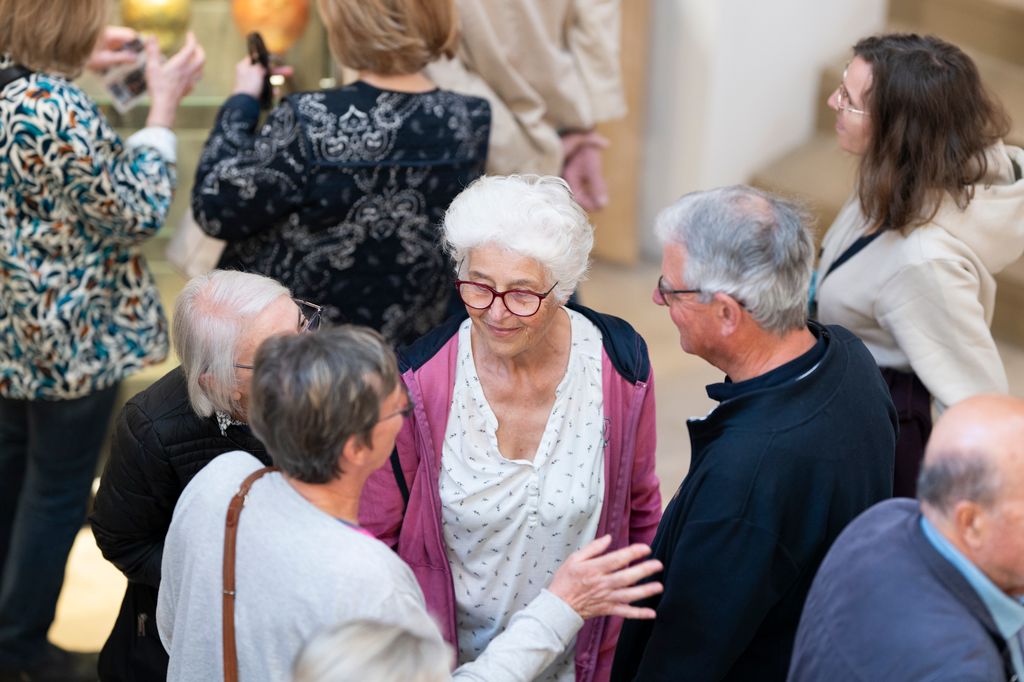 Un groupe de personne en train de discuter. © Béatrice Usseglio