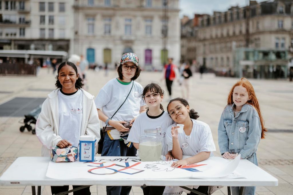 Enfants Copain Monde. Vacances. Collecte.