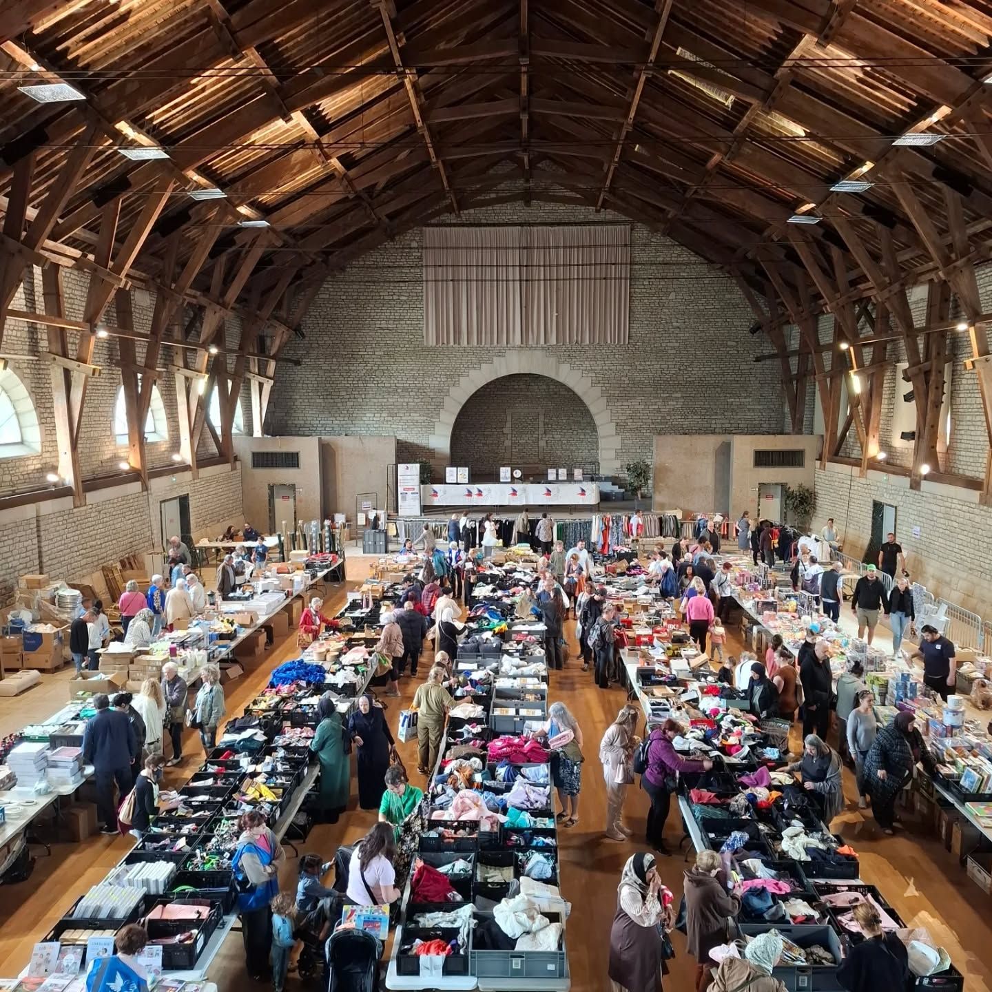 Aucune description de photo disponible.