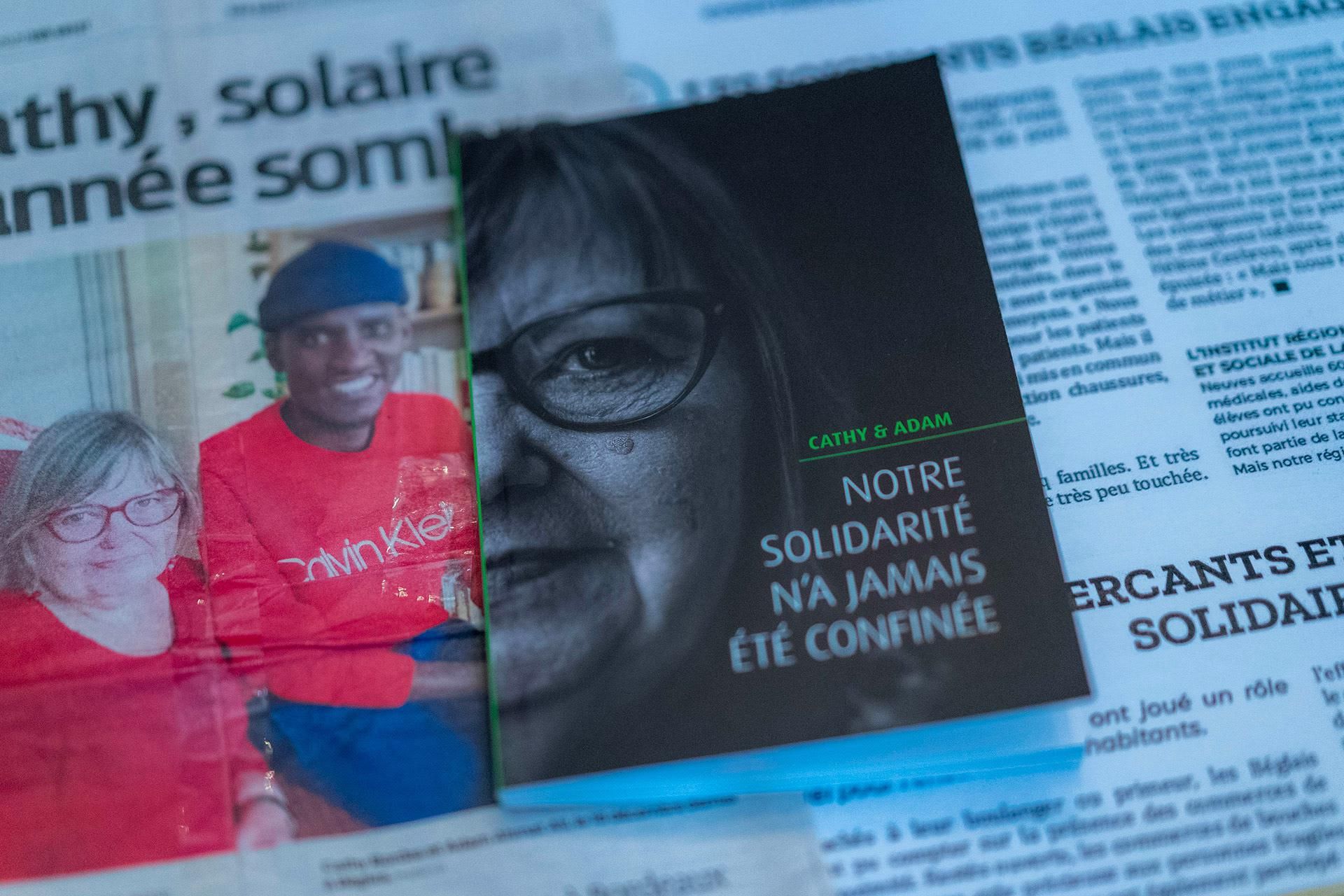 Ils présentent désormais, de dédicaces en dédicaces, le livre qu'ils ont écrit, avec Vincent le fils de Cathy, sur leur belle histoire.