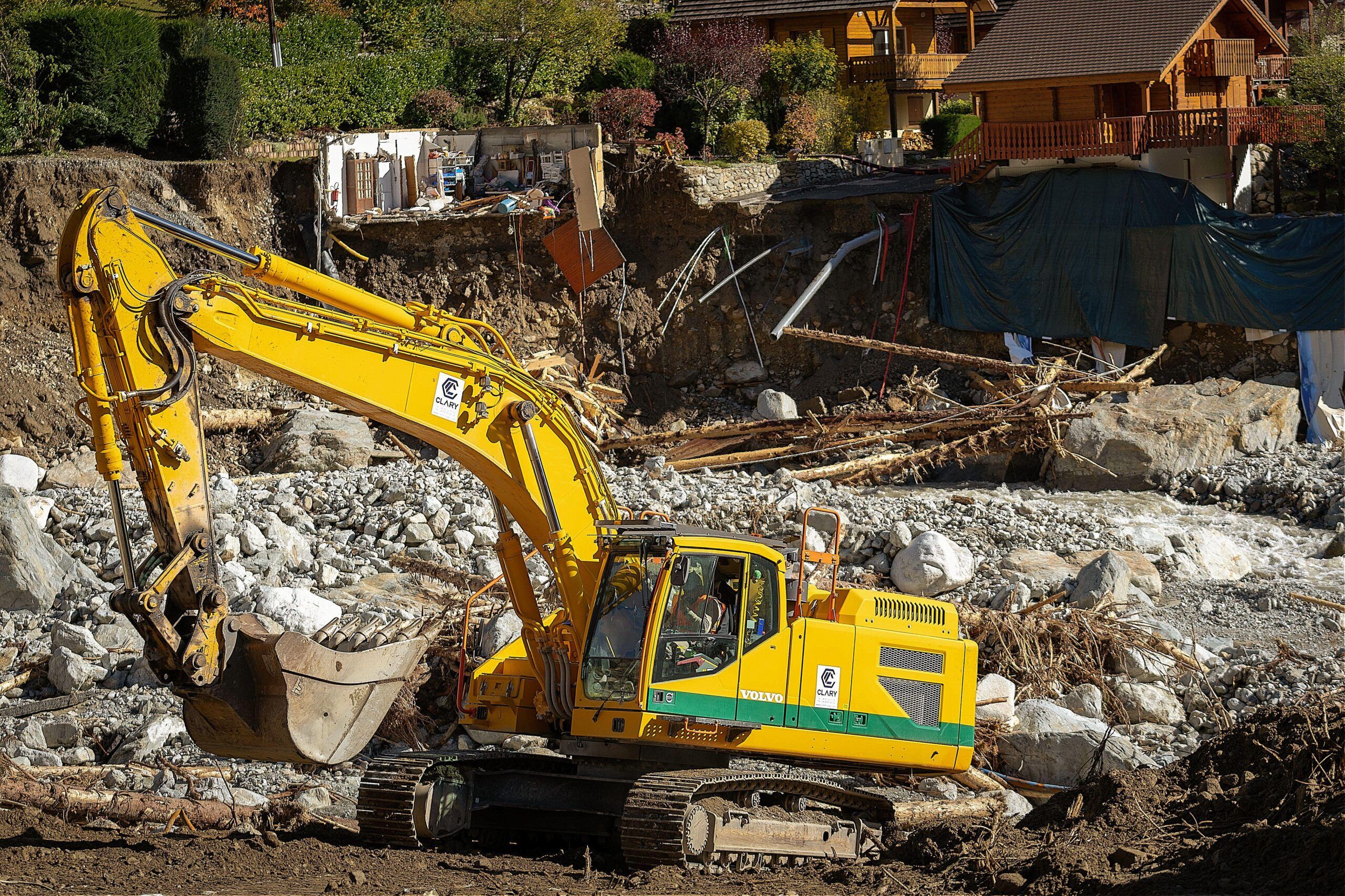 Les abords des rivières, ici la Roya, ont été dévastés. Mais, plus en retrait, des maisons ont été fragilisées par les coulées de boue et les glissements de terrain. Les abords des rivières, ici la Roya, ont été dévastés. Mais, plus en retrait, des maisons ont été fragilisées par les coulées de boue et les glissements de terrain.