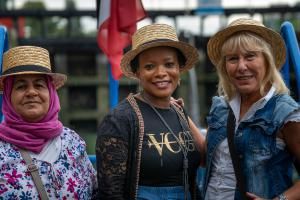  banquet-des-cheveux-blancs-sortie-seniors-guinguette-chez-gegene-croisiere-seine-marne