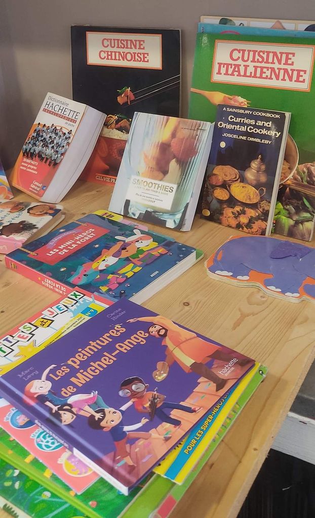Livres à l'espace solidaire