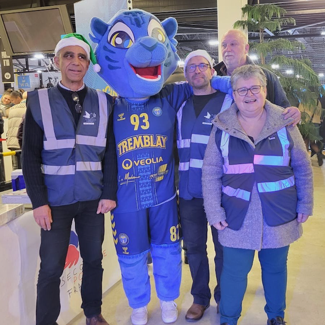 Collecte à un match de handball à Tremblay ©SPF93