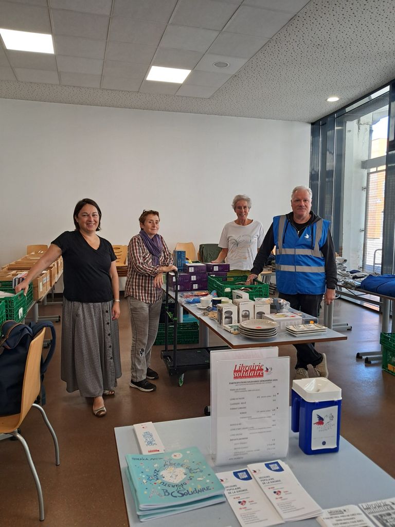 Braderie solidaire au Resto U des Capucins - septembre 2024 © Elsa Berisha/SPF33