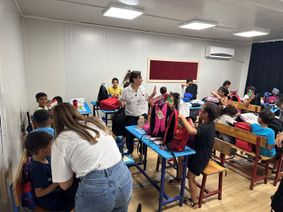 Antioche école Nizamettin Özkan İlkokulu distribution cartables