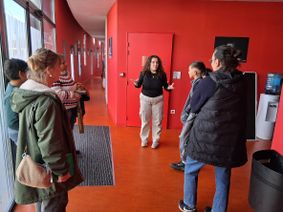 Marion MICHEL présente les différents lieux du théâtre