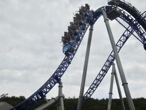 Près de 1 200 oubliés des vacances de la région Bourgogne-Franche-Comté ont passé, le 24 août, une journée décoiffante au parc d’attraction Nigloland (Aube).