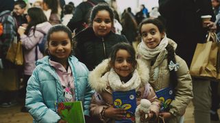 Kenza, Nourane, Basmala et Ghezala ouvrent le bal de la campagne des Pères Noël verts.