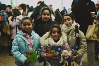 Kenza, Nourane, Basmala et Ghezala ouvrent le bal de la campagne des Pères Noël verts.