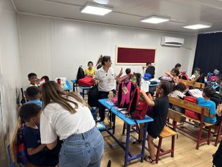 Antioche école Nizamettin Özkan İlkokulu distribution cartables