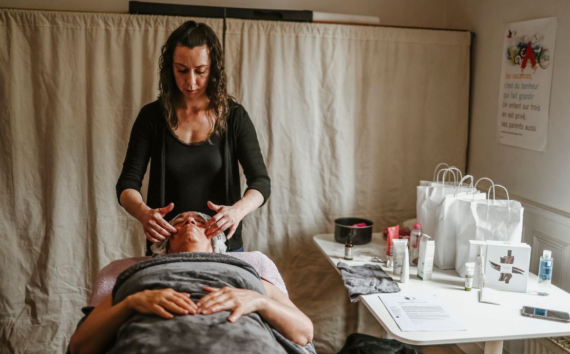 A Villejuif, un atelier bien-être pour reprendre confiance en soi.