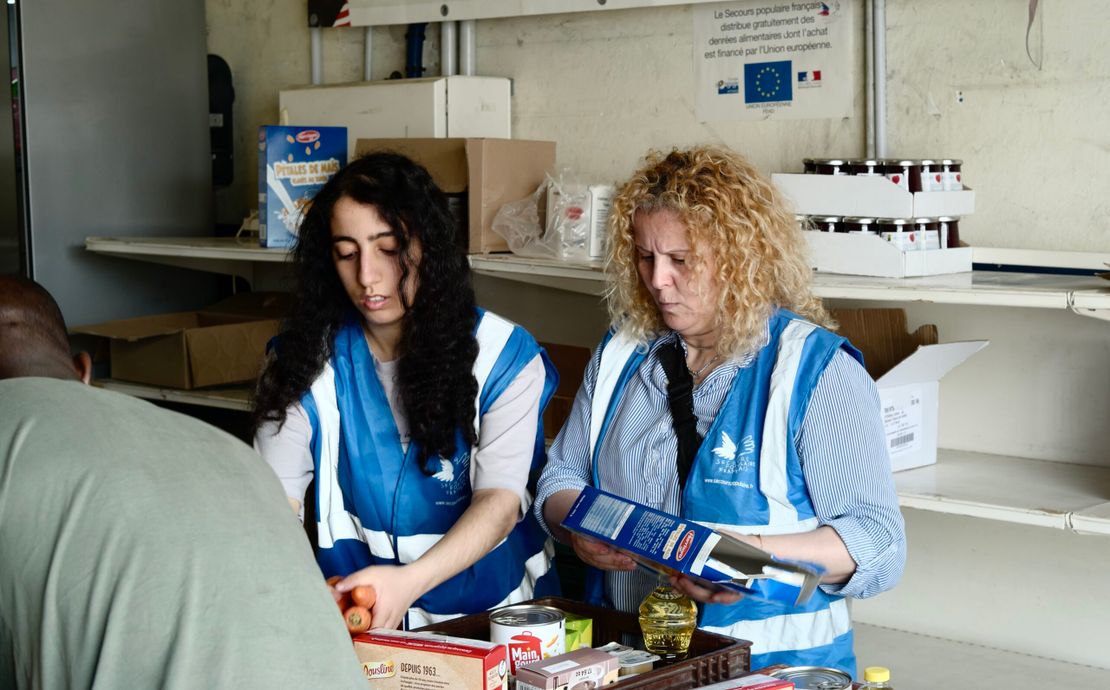 Distribution alimentaire au siège de la fédération